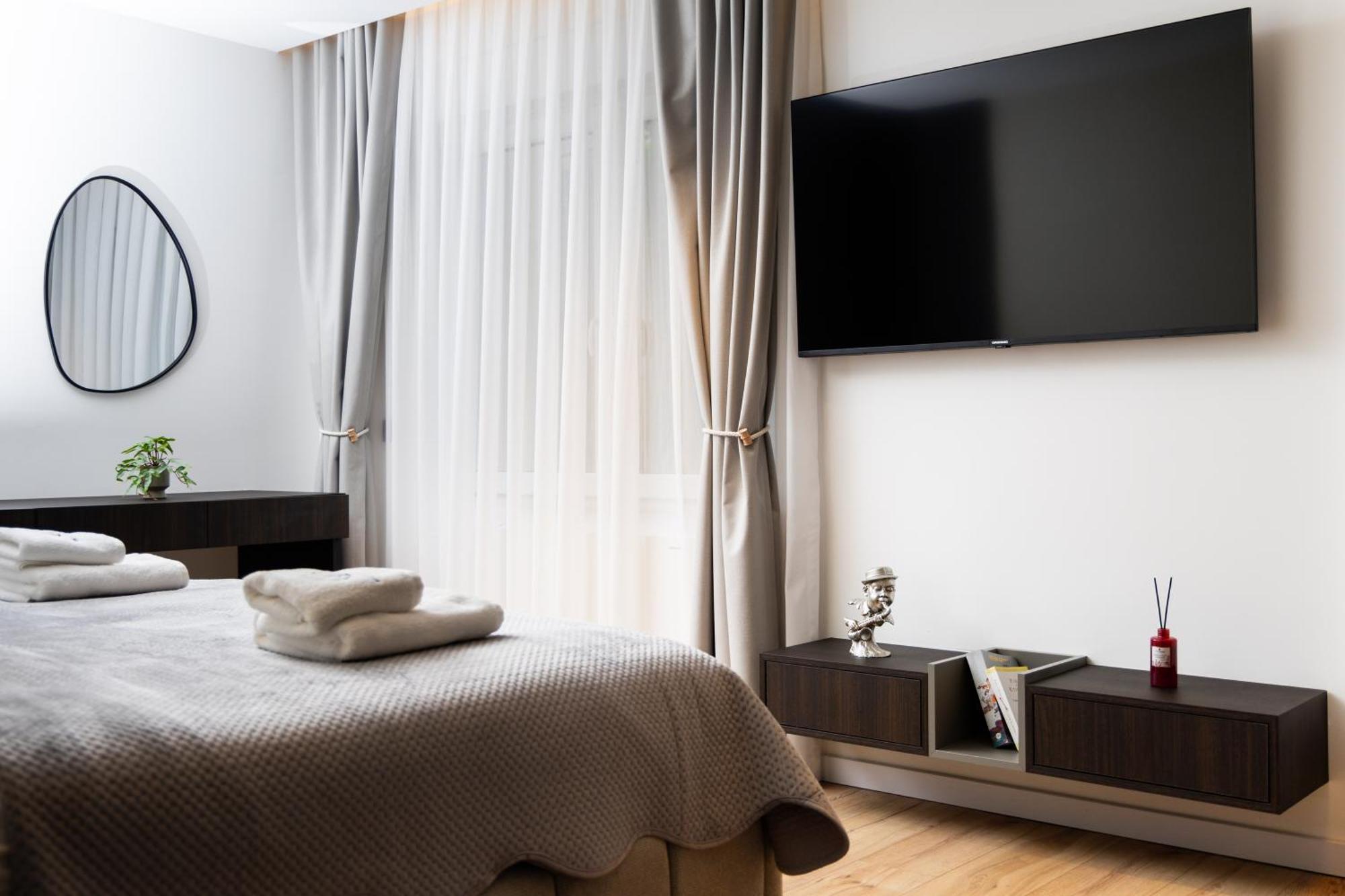 Erika'S Apartments Pristina Extérieur photo